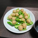 今夜は生ピーマン肉団子で晩酌