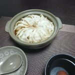 今夜はとろろオクラ納豆とかき菜のおひたし、そして餃子鍋で。