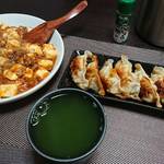 今夜の晩酌 麻婆豆腐と焼き餃子をつまみに一杯